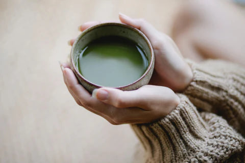 Wat is de beste tijd om om Matcha Thee te drinken? Tips voor Energie, Focus en Gezondheid